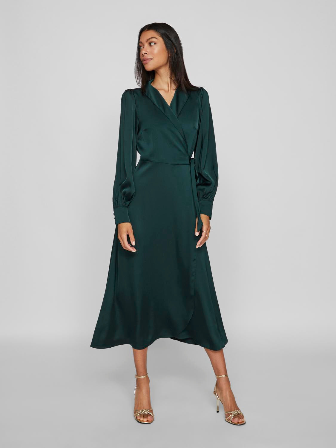 model_shot-front